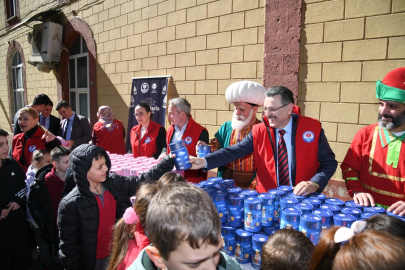Trabzon’da tekne orucu etkinliğinde çocuklarla buluşma
