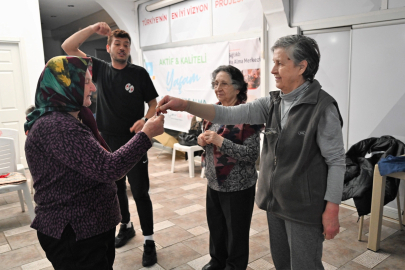 Bornova’da yaratıcı drama ile hayata yeniden katılım